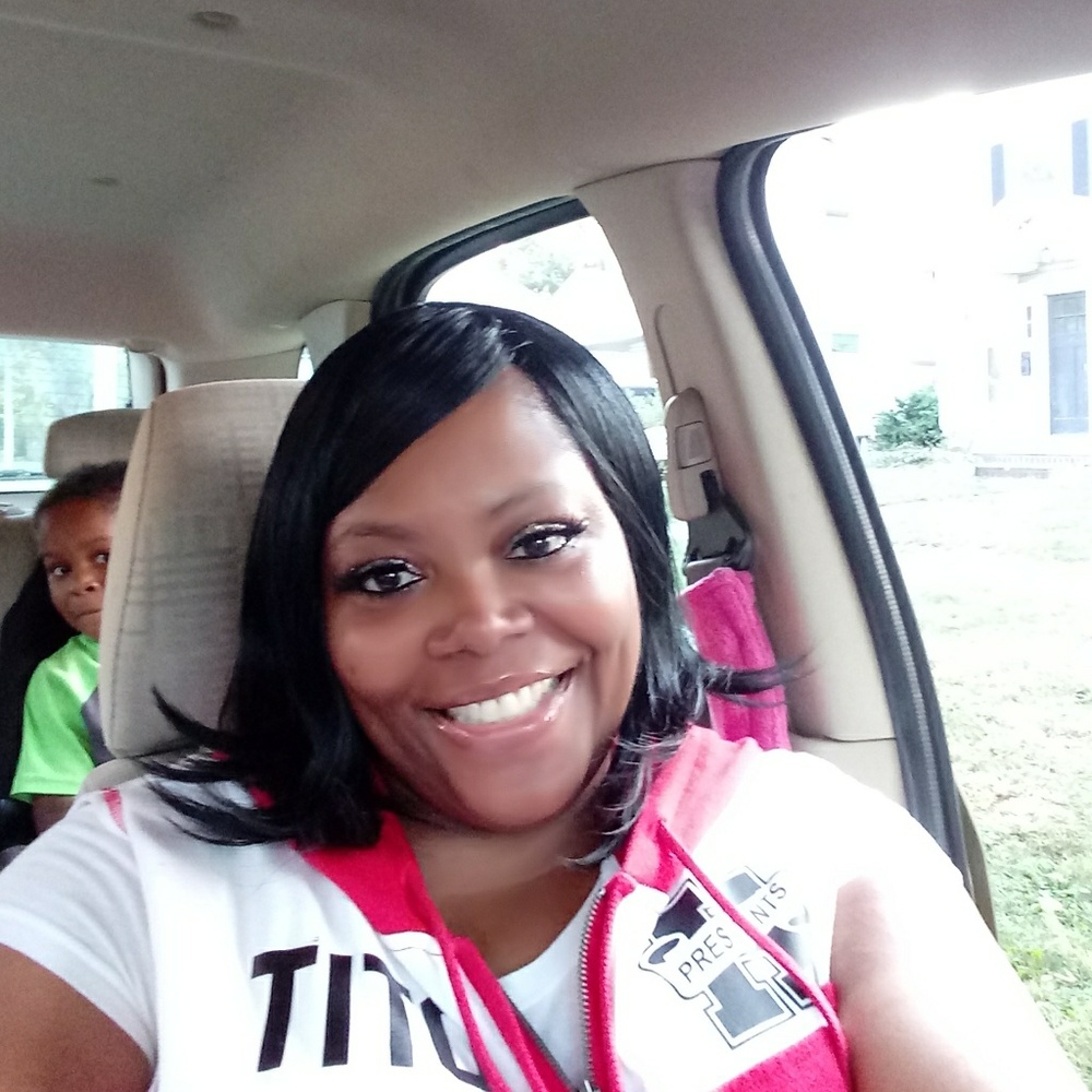 Meet your Posher, Yolanda